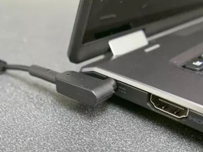 laptop that can last for 25 hours on single charge