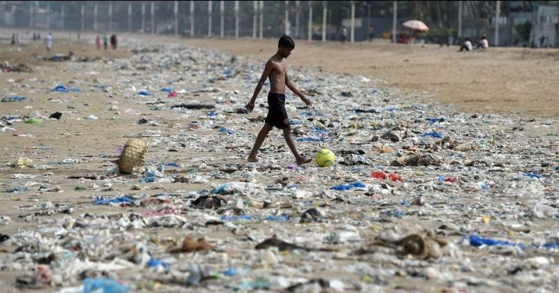 Tamil Nadu To Ban Use Of Plastic By 2019, Tharoor To Face Trial + More