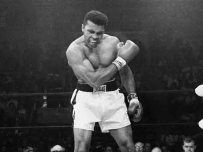 Trump To Posthumously Pardon Boxing Legend Muhammad Ali
