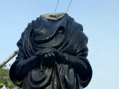 Beheading Periyar Statue In Tamil Nadu