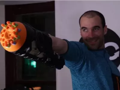 Nerf gun prosthetic