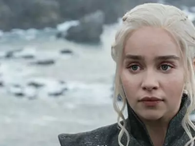 Game of Thrones' Emilia Clarke AKA Daenerys Targaryen AKA Mother of Dragons spills beans.