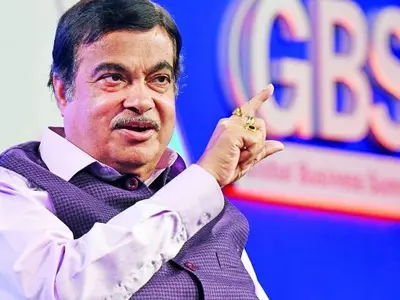 Minister Nitin Gadkari Threatens Bulldoze Contractors If Works Are Not Done Properly
