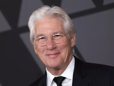 Richard Gere To Return To Tv After Nearly 30 Years With Motherfatherson
