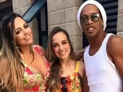 Ronaldinho To Marry Two Women At The Same Time