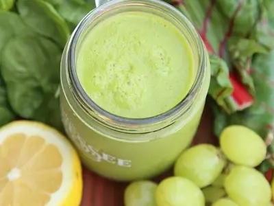 These 5 Superfoods Make For The Best Ingredients For A Smoothie