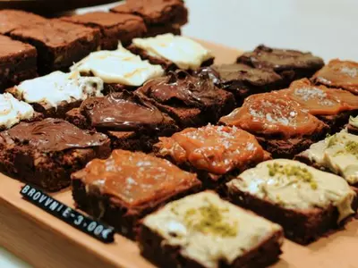 Woman Brings Laxative-Laced Brownies For Co-Worker's Farewell, Gets Fired -
