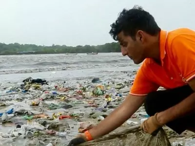 Mumbai warriors, beach clean-up, Afroz Shah, versova, Dadar, garbage
