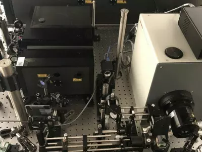 At 10 trillion frames per second, this camera can capture light in slow motion