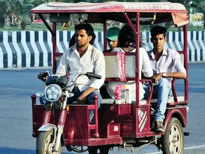 India, China, e-rickshaws, battery powered, faster, pollution, SmartE, financing, three wheelers