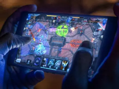 razer phone 2 gaming phone launch running on qualcomm snapdragon and ready for PUBG