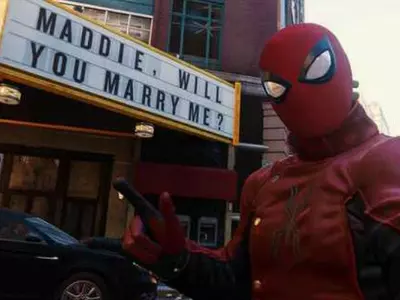 spiderman developer hides easter egg in game as proposal for girlfriend