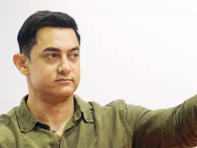 After Shah Rukh Khan, Aamir And Saif Urge People To Cast Their Vote In This Lok Sabha Elections