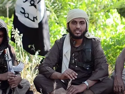 Isis recruiter Nasser Muthana (right)