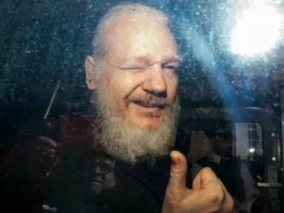 Julian Assange Ecuador