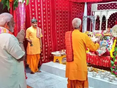 PM Modi Visits 200-Yr-Old Krishna Temple In Bahrain, Floats US $4.2 Million Project For Temple
