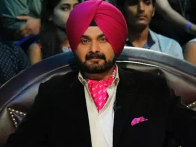 After His Comments On Pulwama attack, Navjot Singh Sidhu Gets Sacked From The Kapil Sharma Show