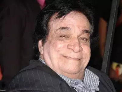 Kader Khan honoured with a Padma Shri Award for his contribution to the world of films.