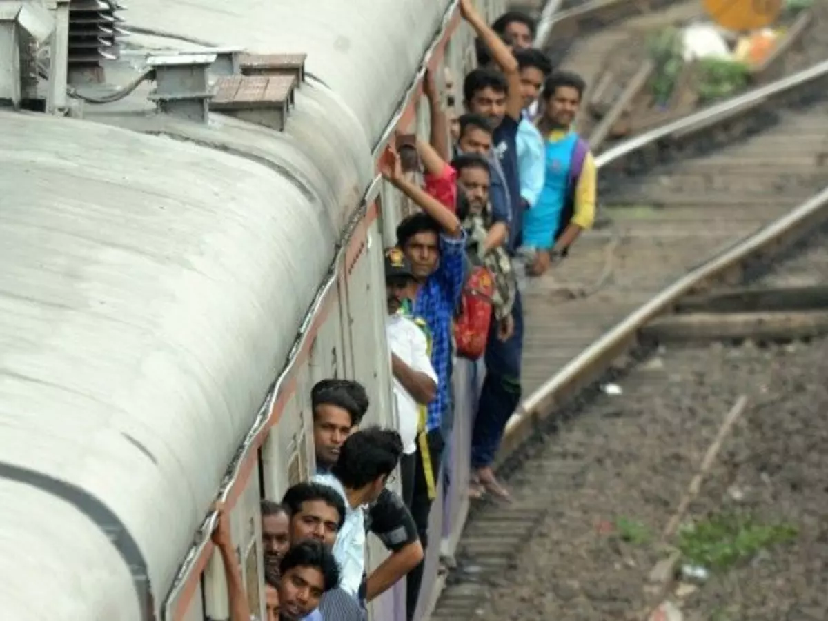 Mumbai deaths, jaywalking, trespassing, railway suburbs, Piyush Goyal, overcrowding Mumbai deaths, jaywalking, trespassing, railway suburbs, Piyush Goyal, overcrowding