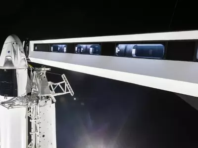 SpaceX manned flight