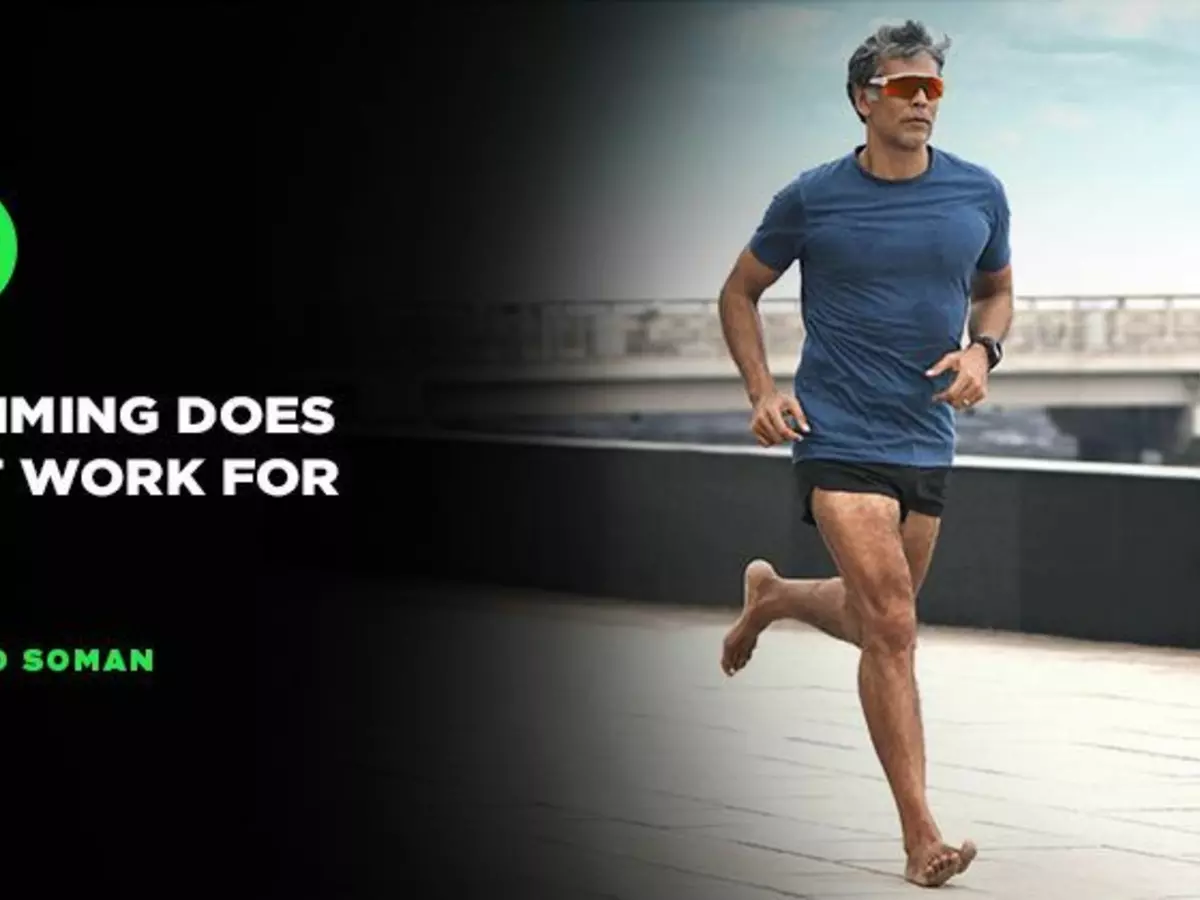 https://im.indiatimes.in/facebook/2019/Jul/fitness_enthusiast_milind_soman_prefers_outdoor_exercise_over_gymming_heres_why_1563539759.jpg?w=1200&h=900&cc=1&webp=1&q=75