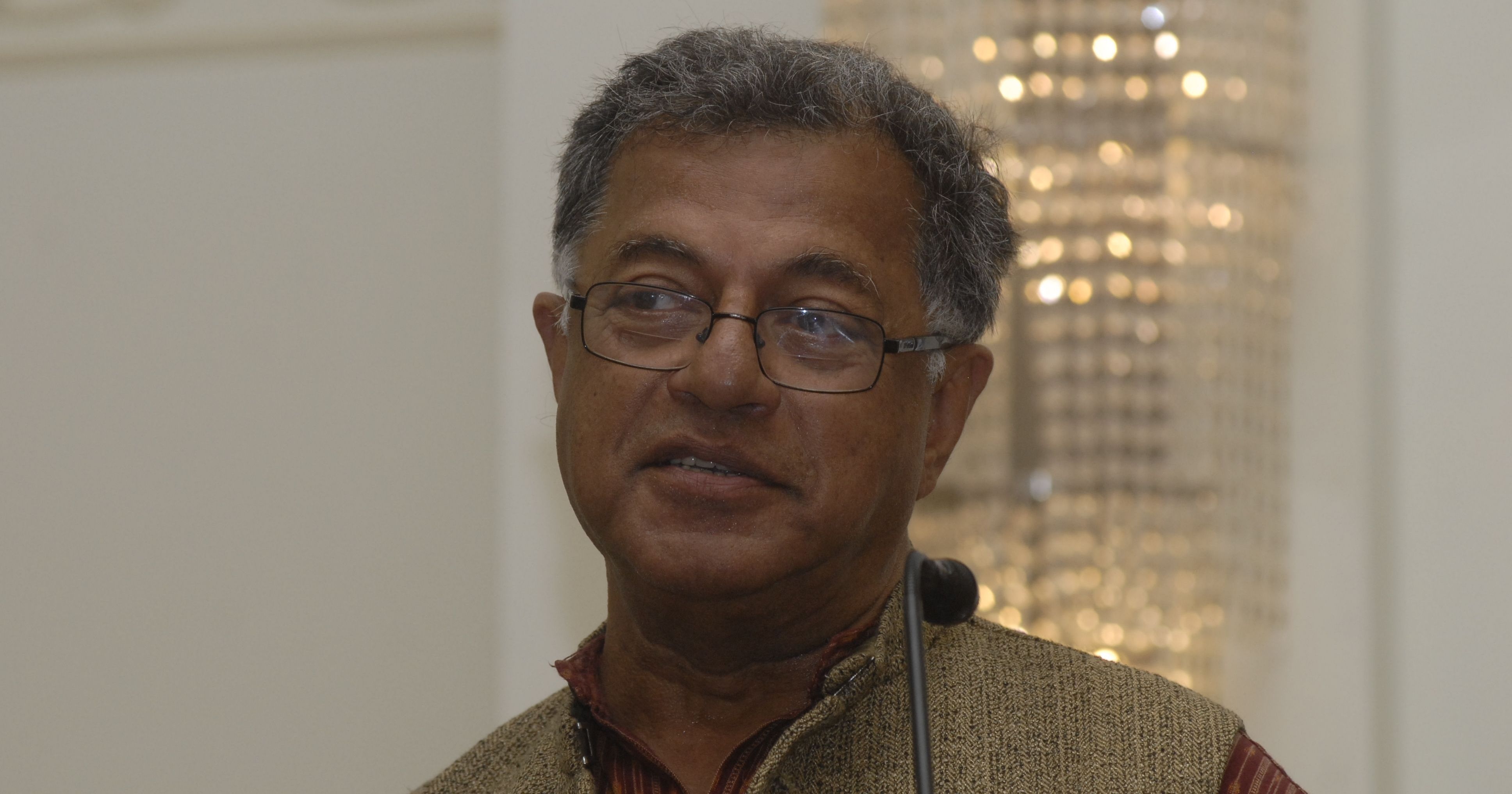 Legendary Actor & Playwright Girish Karnad Passes Away