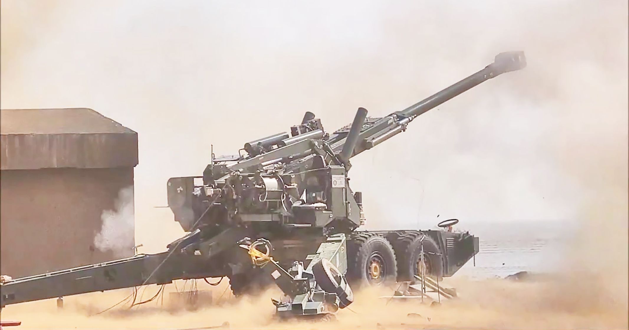 indian-army-inducts-its-first-indigenous-artillery-gun