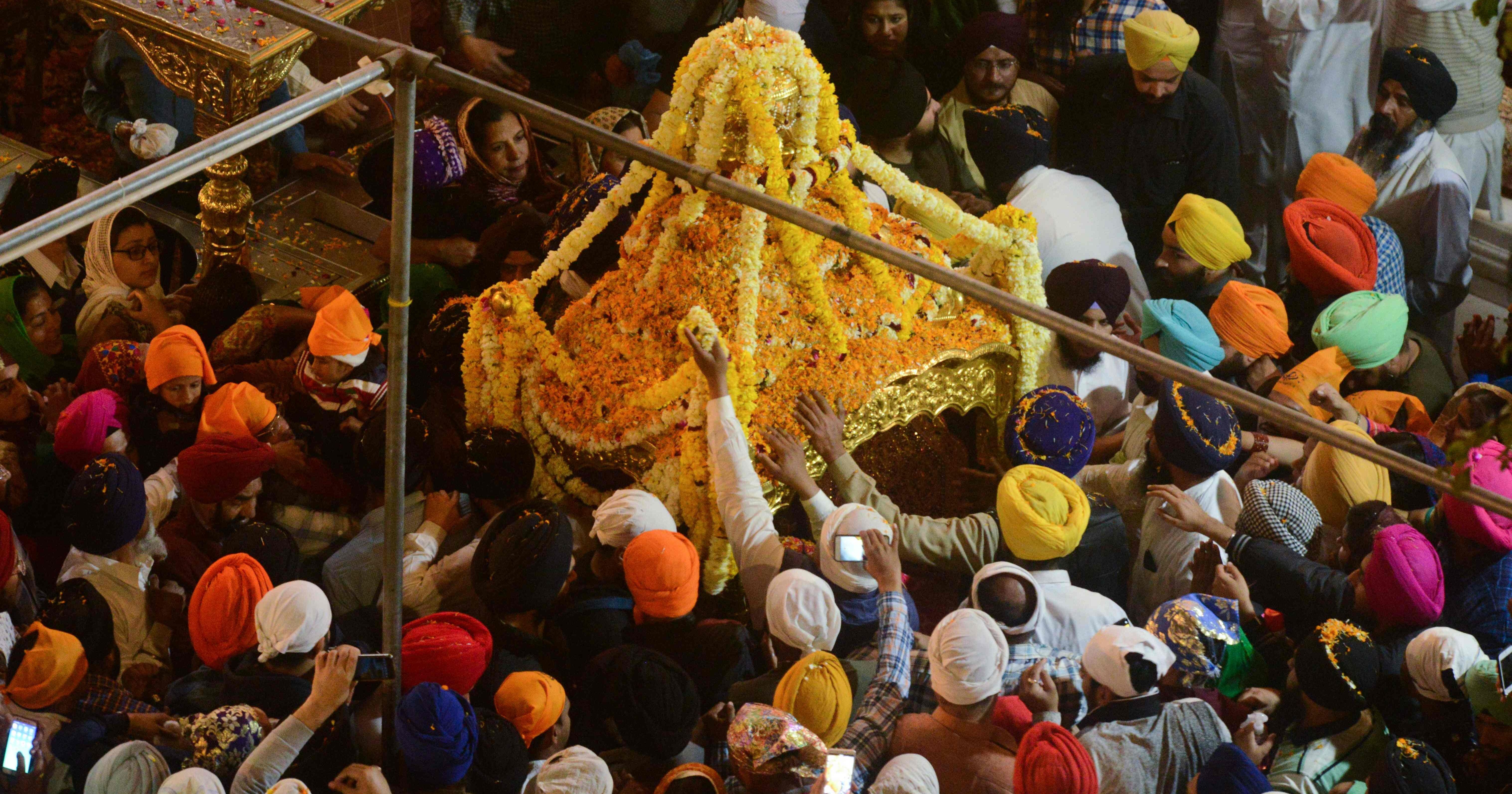 Thousands Converge For 'Hola Mohalla' Celebrations