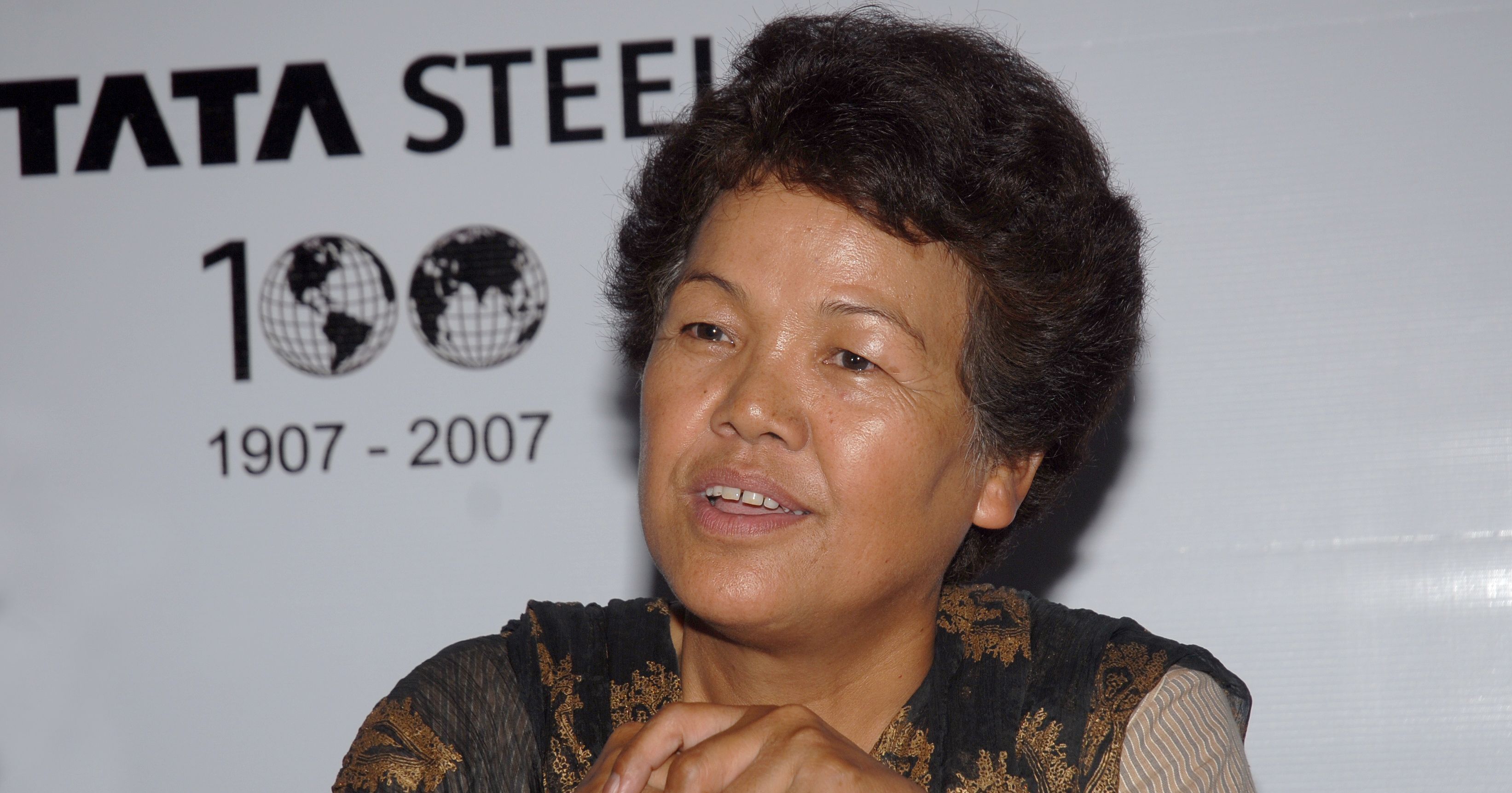 On Top Of The World India's First Woman to Climb Mt Everest