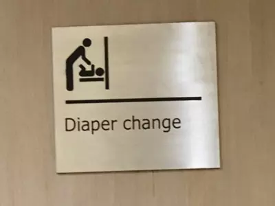 Diaper-Changing Room In Men’s Restrooms Is A Great Idea, Only When Men Are Ready For It