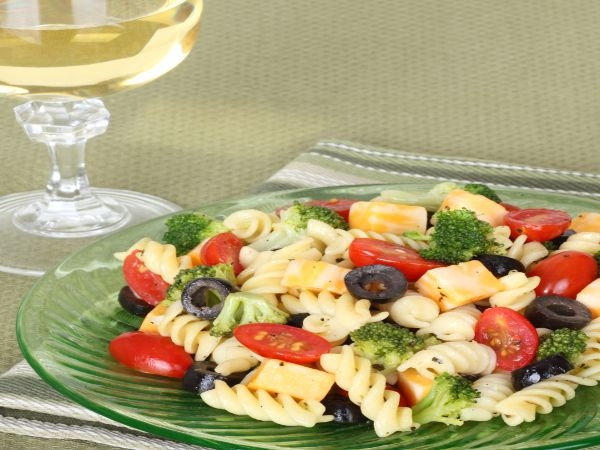 Healthy Pasta Recipe: Fusilli With White Wine