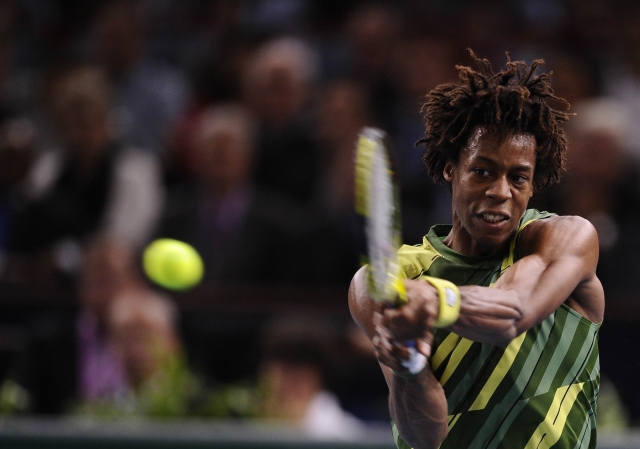 Monfils out but heavyweights roll through in Paris
