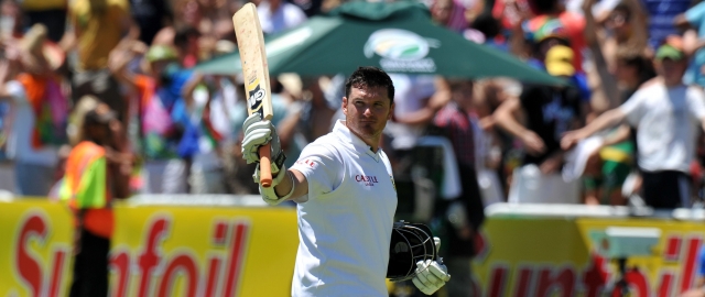 Smith, Amla send South Africa to crazy victory