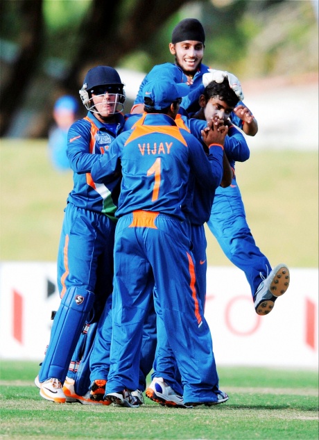 Bowlers guide India to U-19 WC final