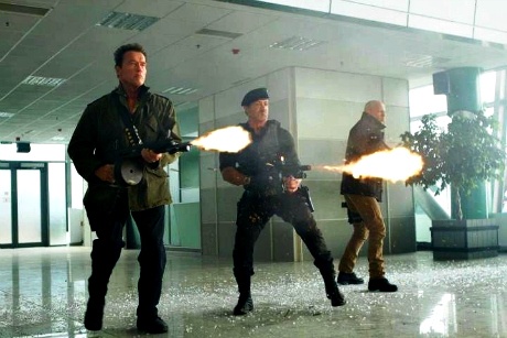 Arnold Schwarzenegger and Sylvester Stallone in The Expendables 2