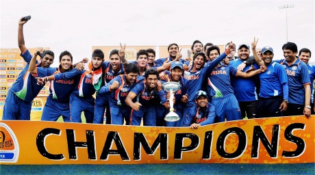 Triumphant under-19 cricketers arrive