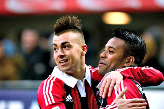 Milan Hoping to Keep Robinho or Pato