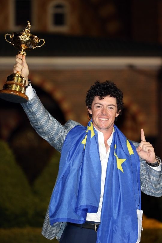 Rory McIlroy Wins Player of the Year Award