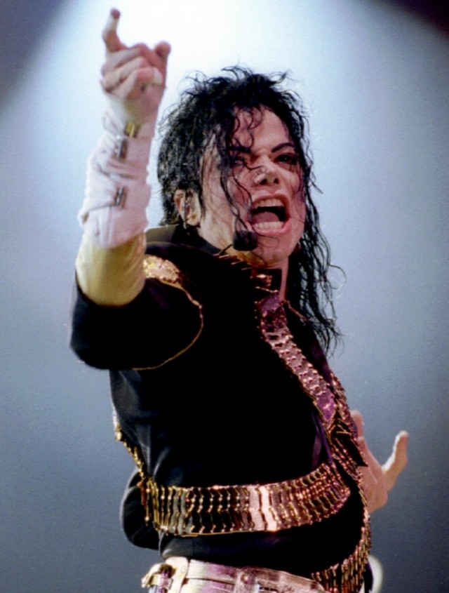 Top 5 singers who died tragically