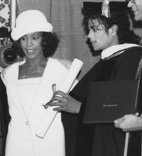 Whitney Houston 'wanted to marry MJ'