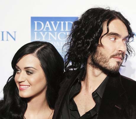Katy Perry unfollows Russell Brand on Twitter