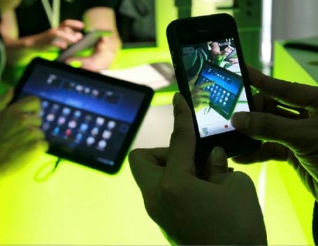 Hacking experts find new ways to attack Android phones