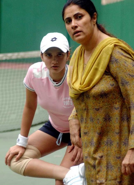Sania Mirza to have mom as manager in Olympics