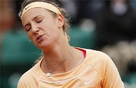 Cibulkova beats top seed Azarenka in French Open