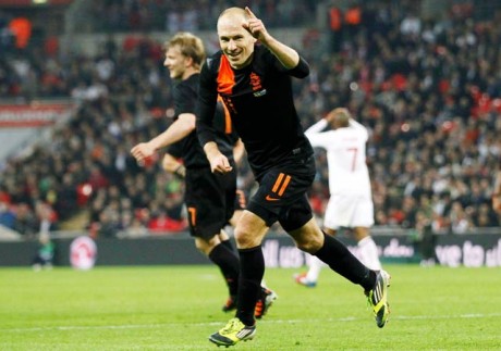 Relieved Robben answers critics in style