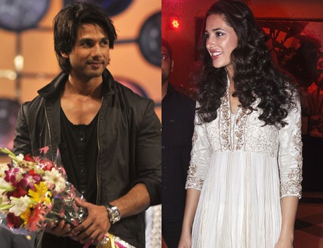 OFFICIAL: Shahid dating Nargis!