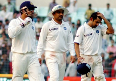 Sehwag denies reports of dissensions in team