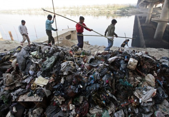 Is this a Rs12000 Crore Yamuna Cleanup Scam?