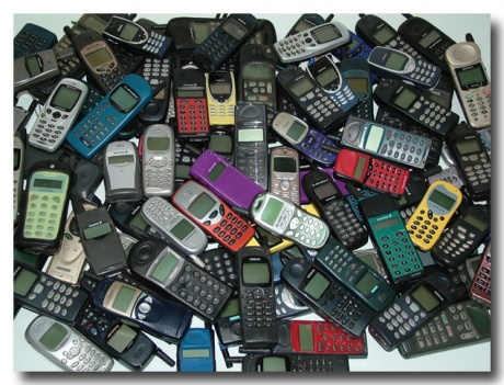 Mobiles Phones Getting Less Toxic!