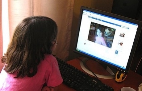 EU Mulls Safer Internet for Kids 